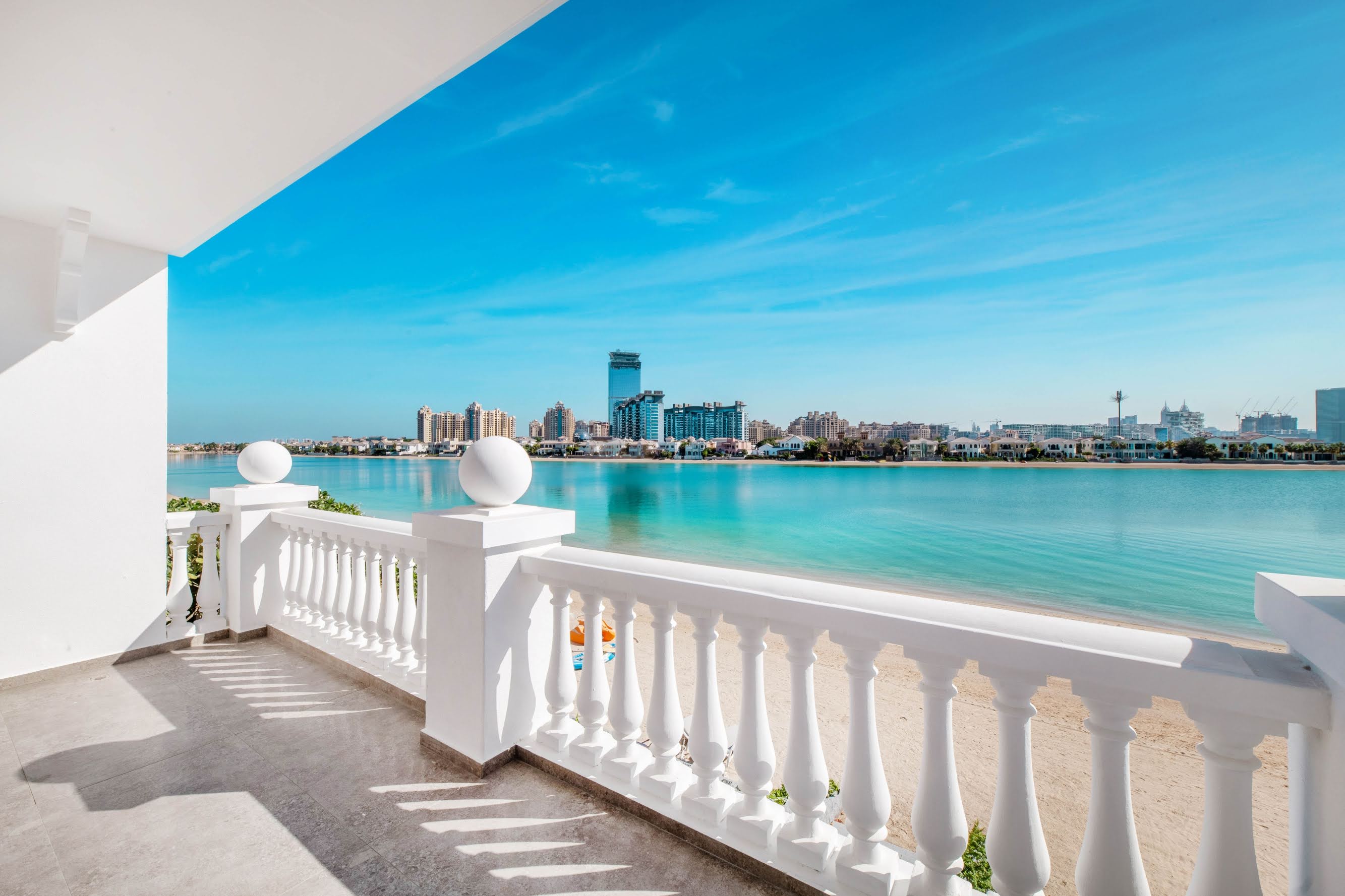 6 Bedroom Villa at the Palm Jumeirah full screen image